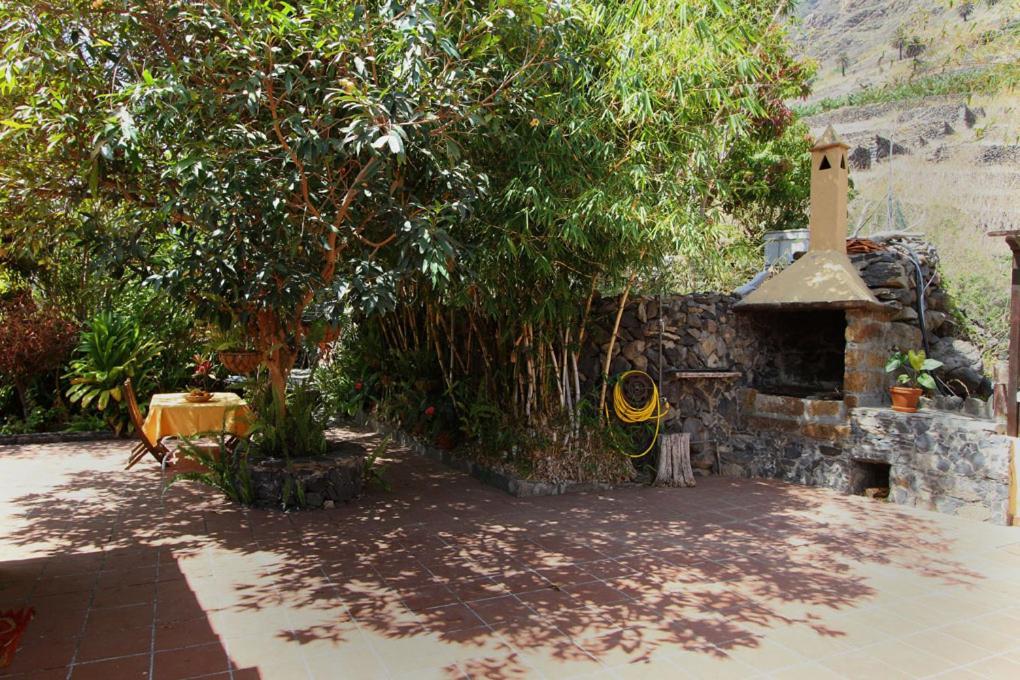Casa Rural Los Aromos - Wunderschönes Landhaus mit Meerblick Hermigua Exterior foto